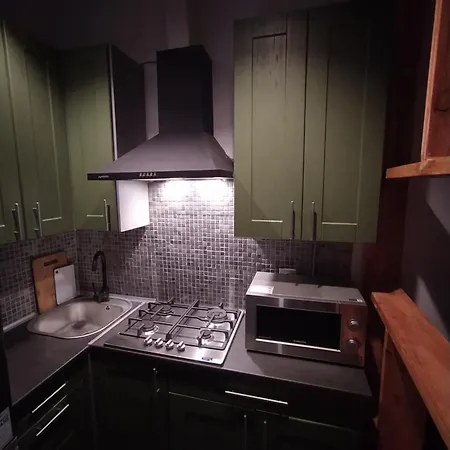 Apartman On Meretyna Street - між вокзалом і центром *